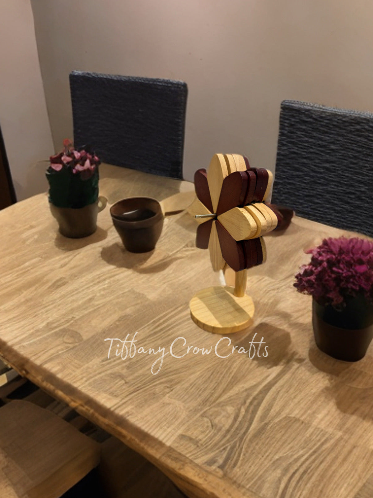 DUAL COLOUR GEOMETRIC BLOOM WOODEN COASTER SET