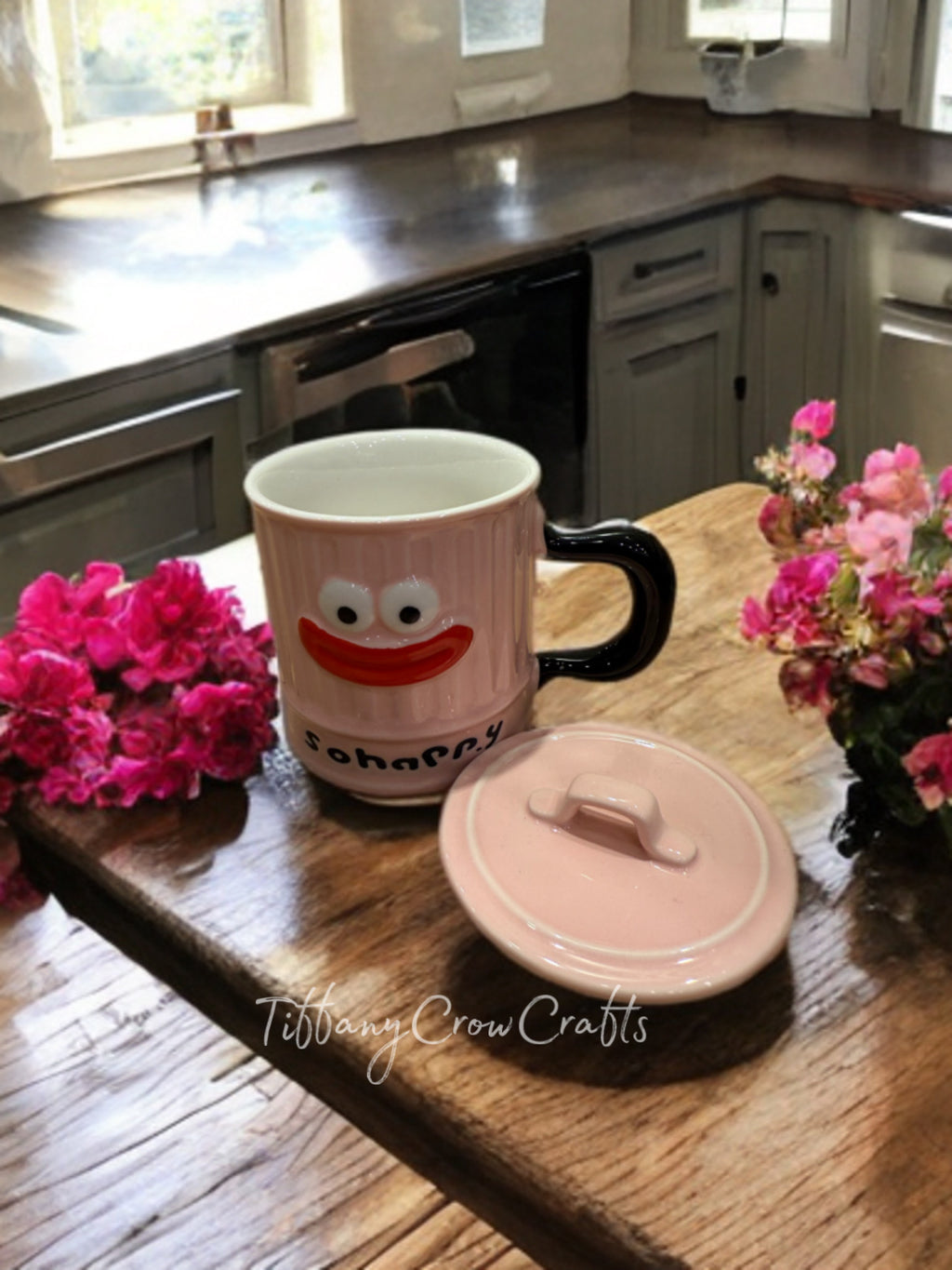 SMILEY QUIRKY CERAMIC MUG & LID SET (Green/Pink/Cream)