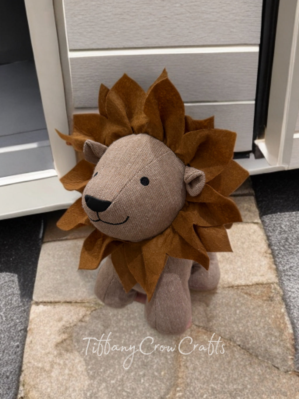 HAND-FINISHED FABRIC ANIMAL STOPPERS