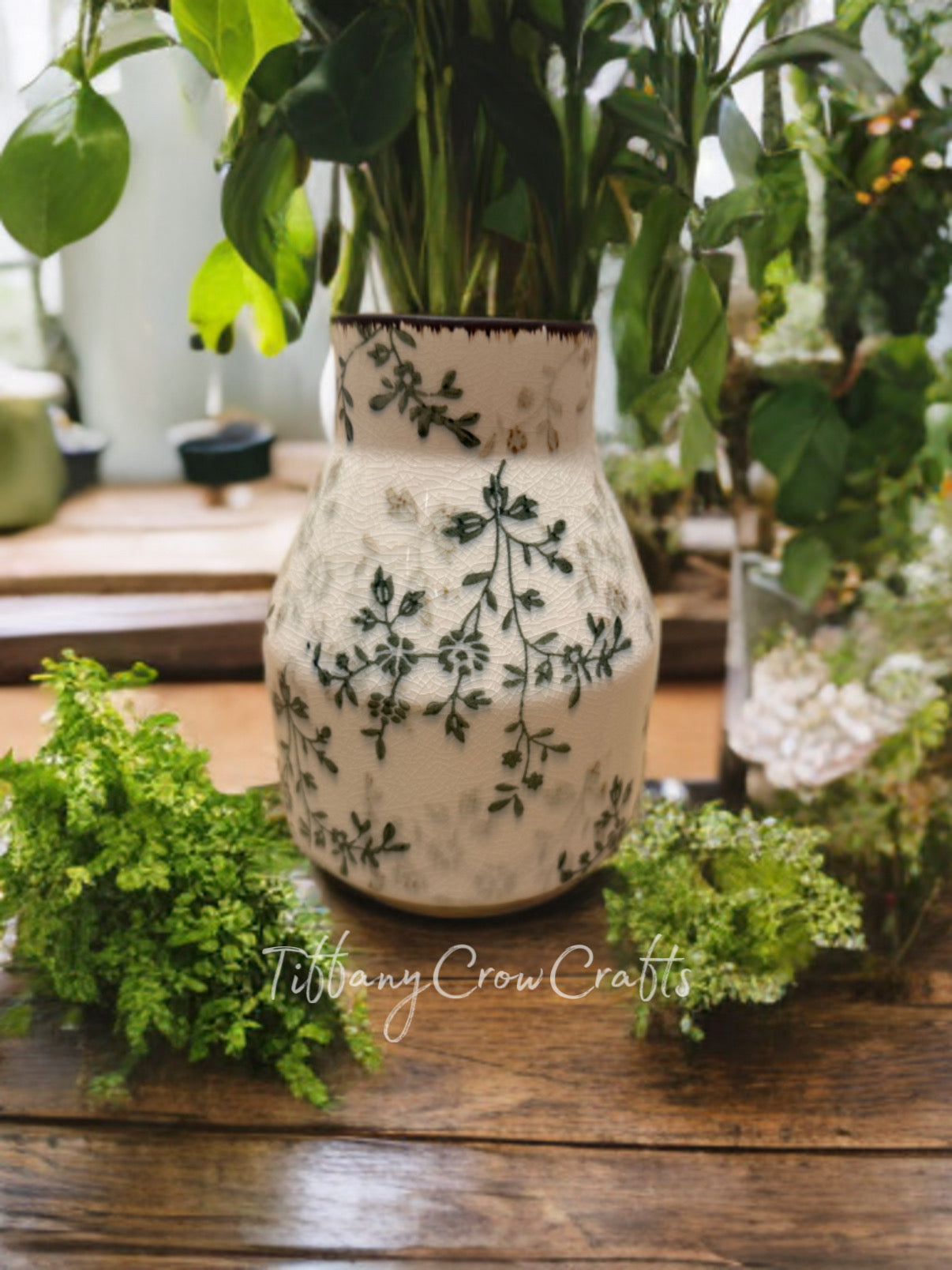 CLASSIC CHINOISERIE STYLE CRAKED VASE