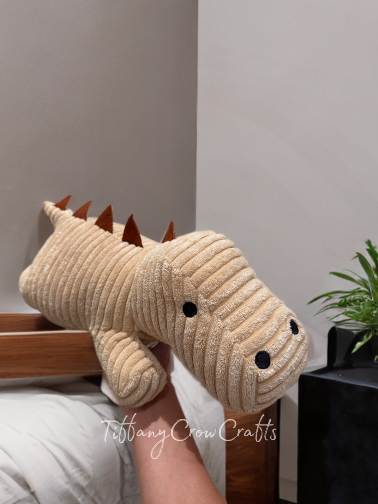 HAND-FINISHED FABRIC ANIMAL STOPPERS