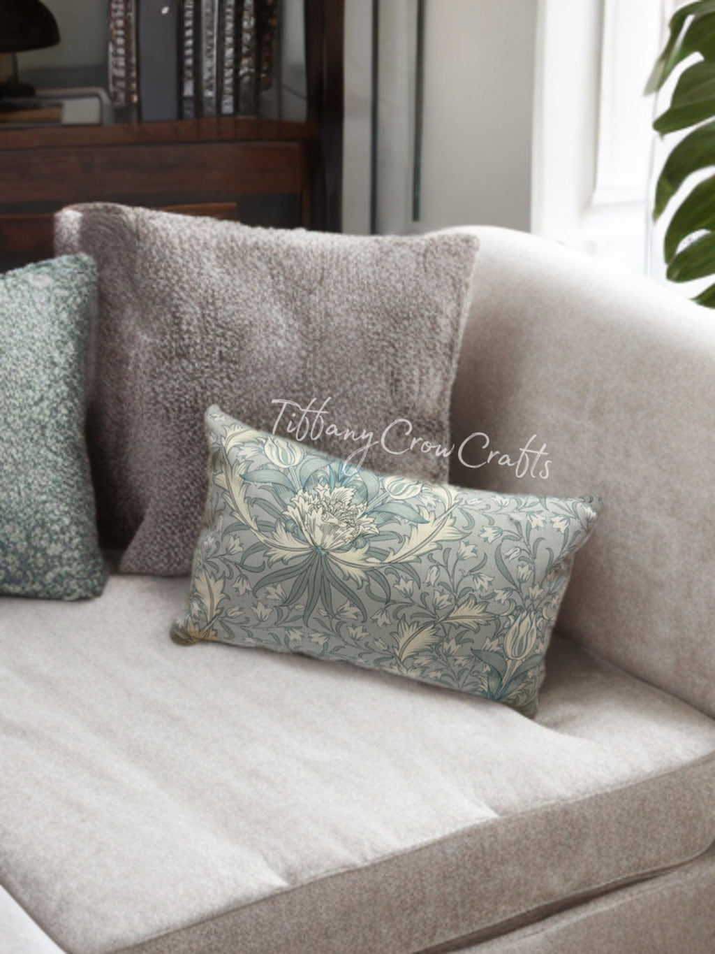 VINTAGE BOTANICAL SKETCH LUMBAR CUSHION