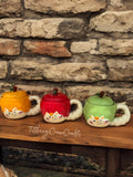 WINKING KITTY APPLE MUG