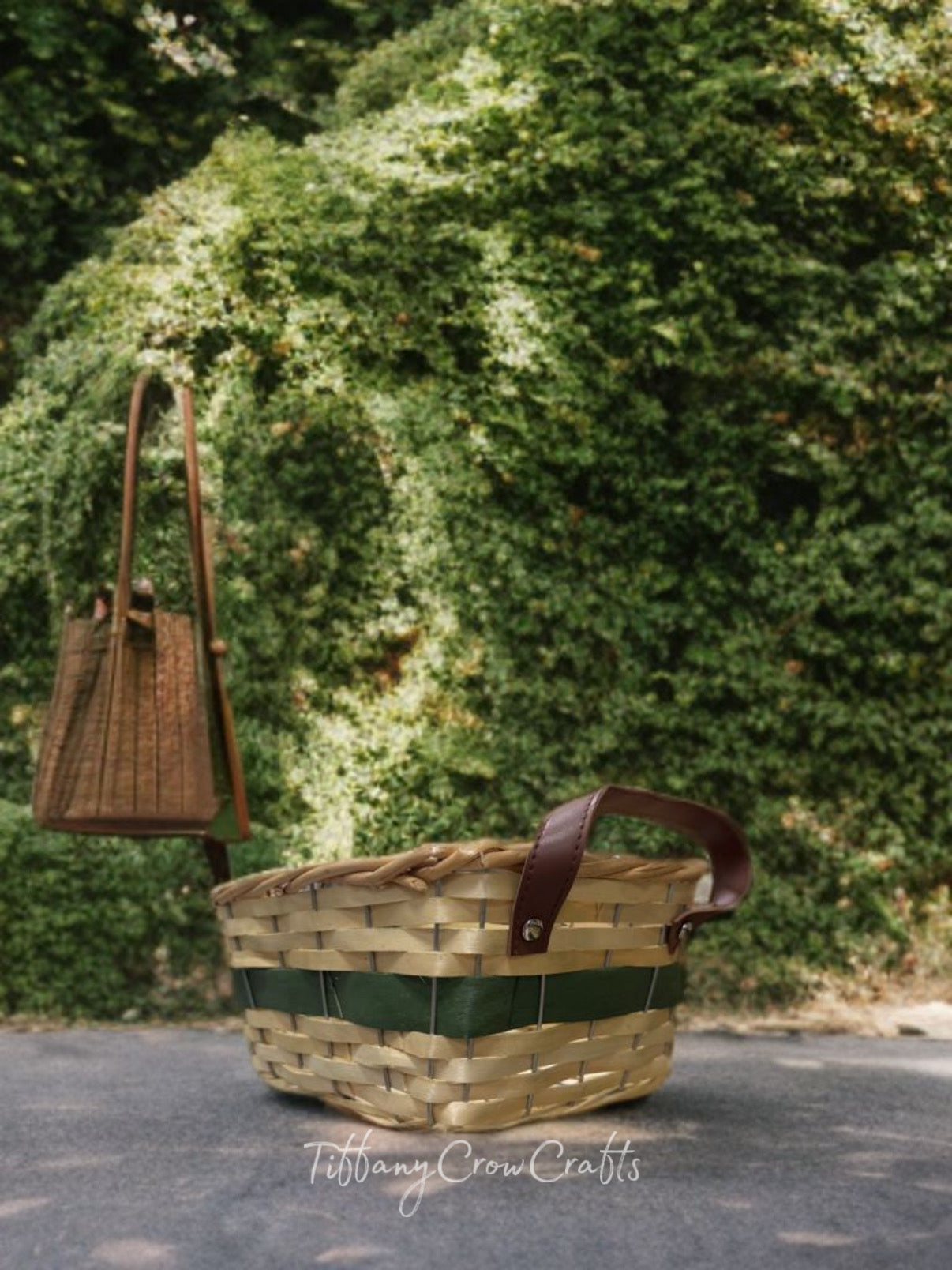 GREEN SCREWPINE WOVEN TOTE BASKET (SQUARE)