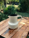 MATTE TEXTURED PORCELAIN CARAFE