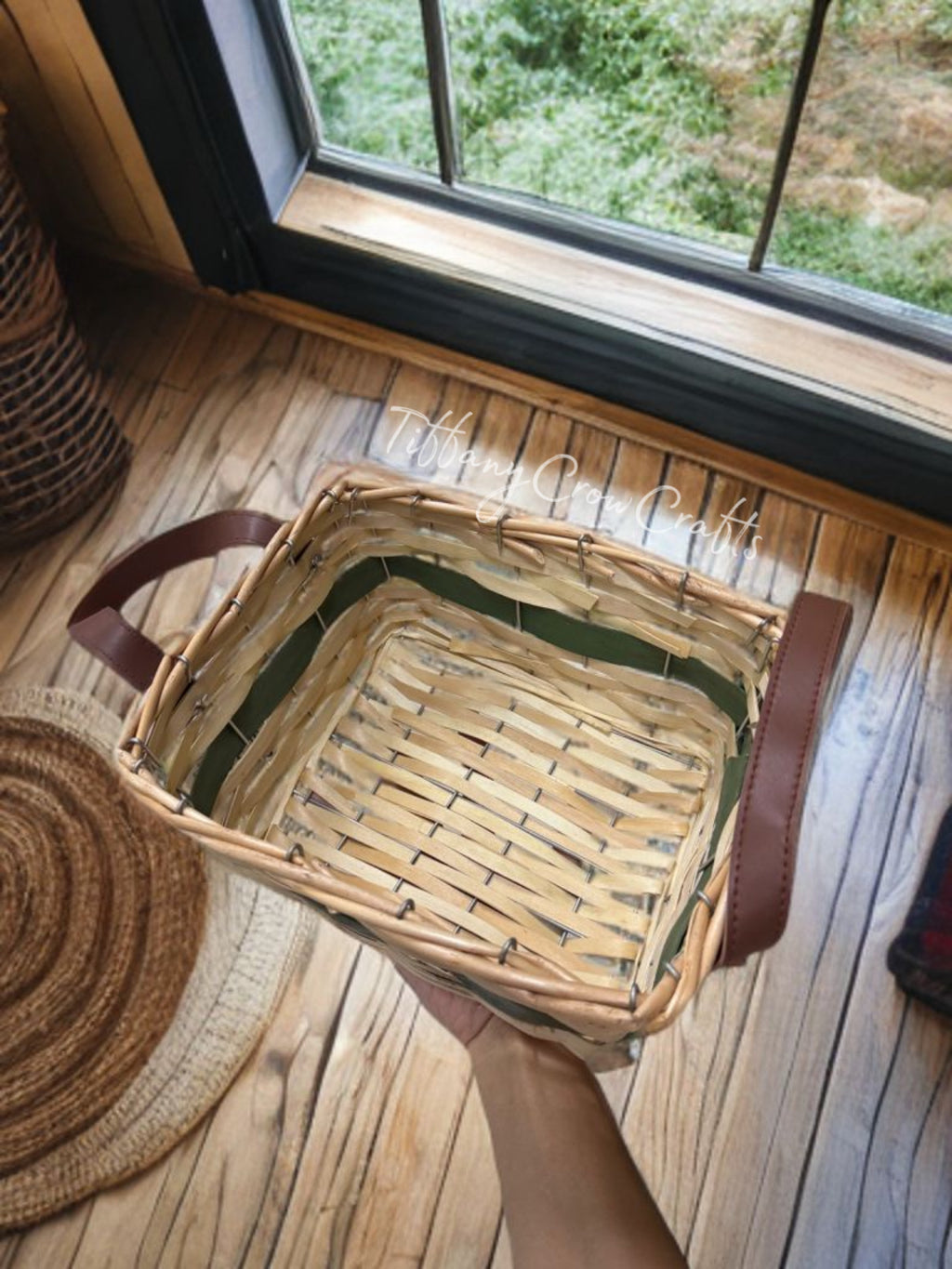 GREEN SCREWPINE WOVEN TOTE BASKET (SQUARE)