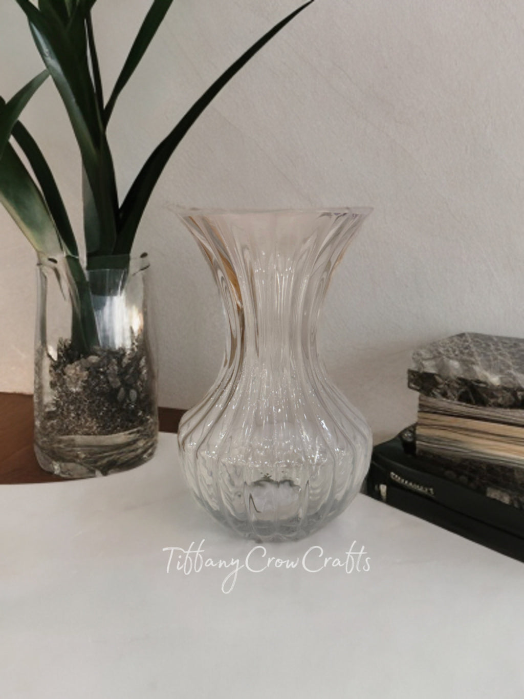WHIMSICAL GARDEN FLUTED GLASS VASE