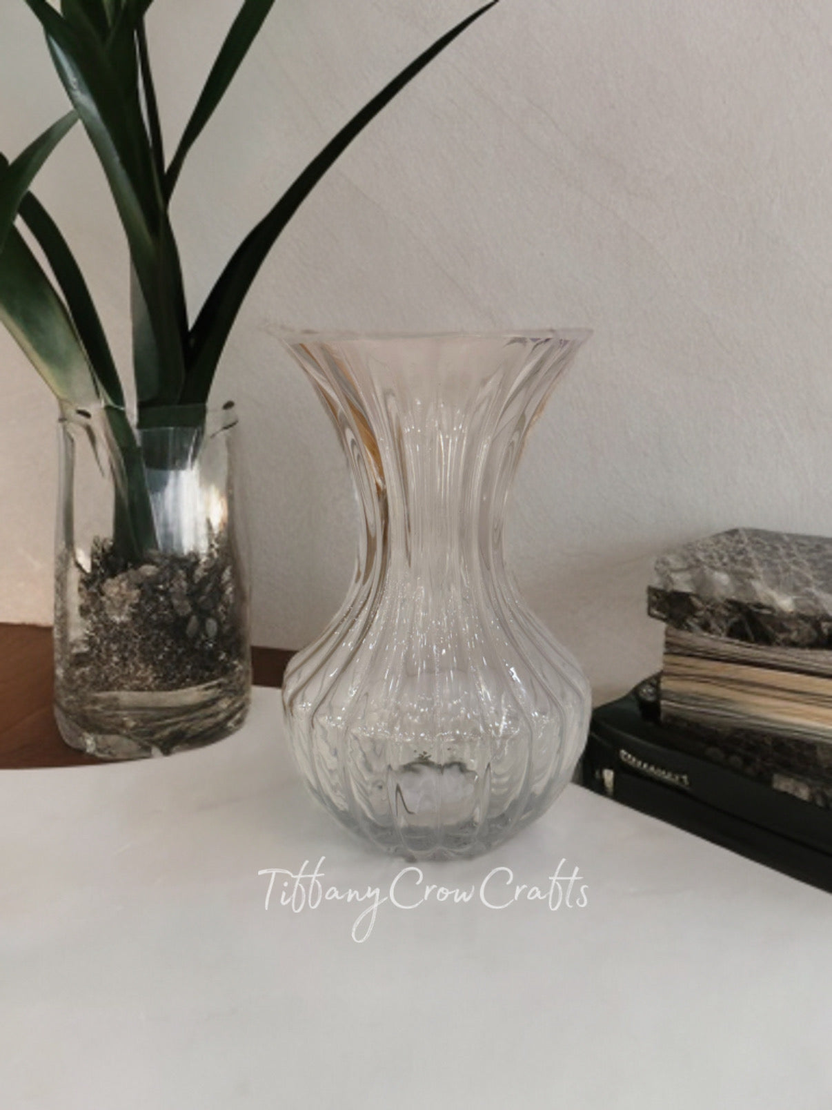 WHIMSICAL GARDEN FLUTED GLASS VASE