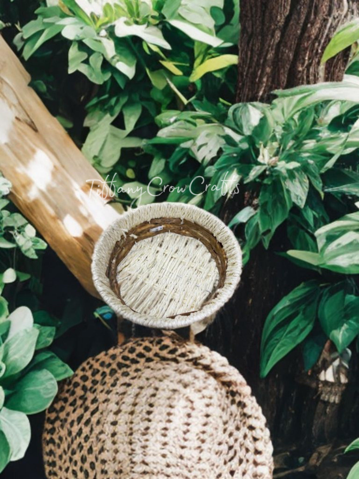 ECO-NEST HANDWOVEN SEAGRASS BASKET