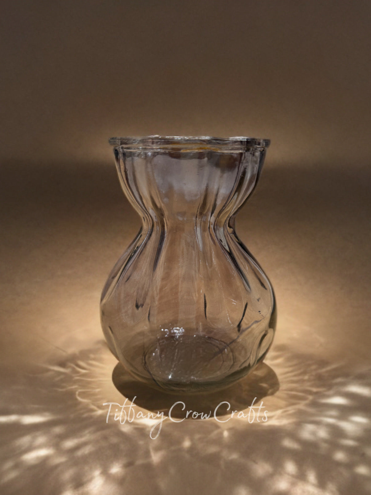 SLEEK HOURGLASS BUD VASE