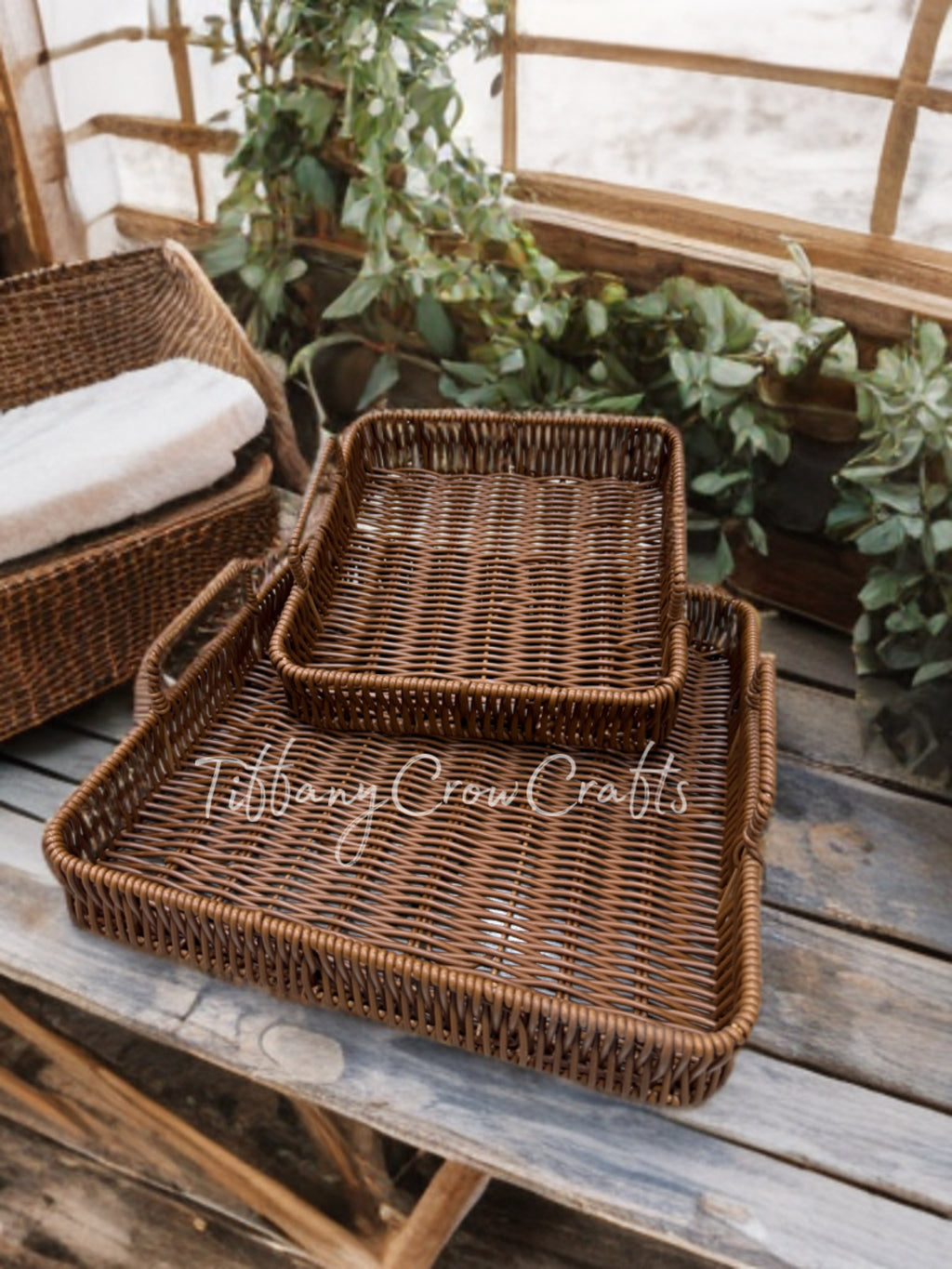 ARTISAN RECTANGULAR HAND-WOVEN WILLOW SERVING TRAY (30cm)