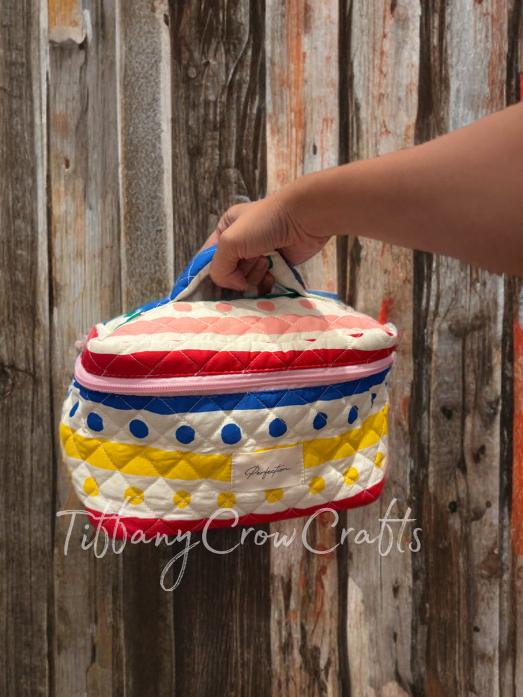 ARTISAN QUILTED MULTIPURPOSE BAG | HANDMADE RETRO POLKA DOT CARRYALL