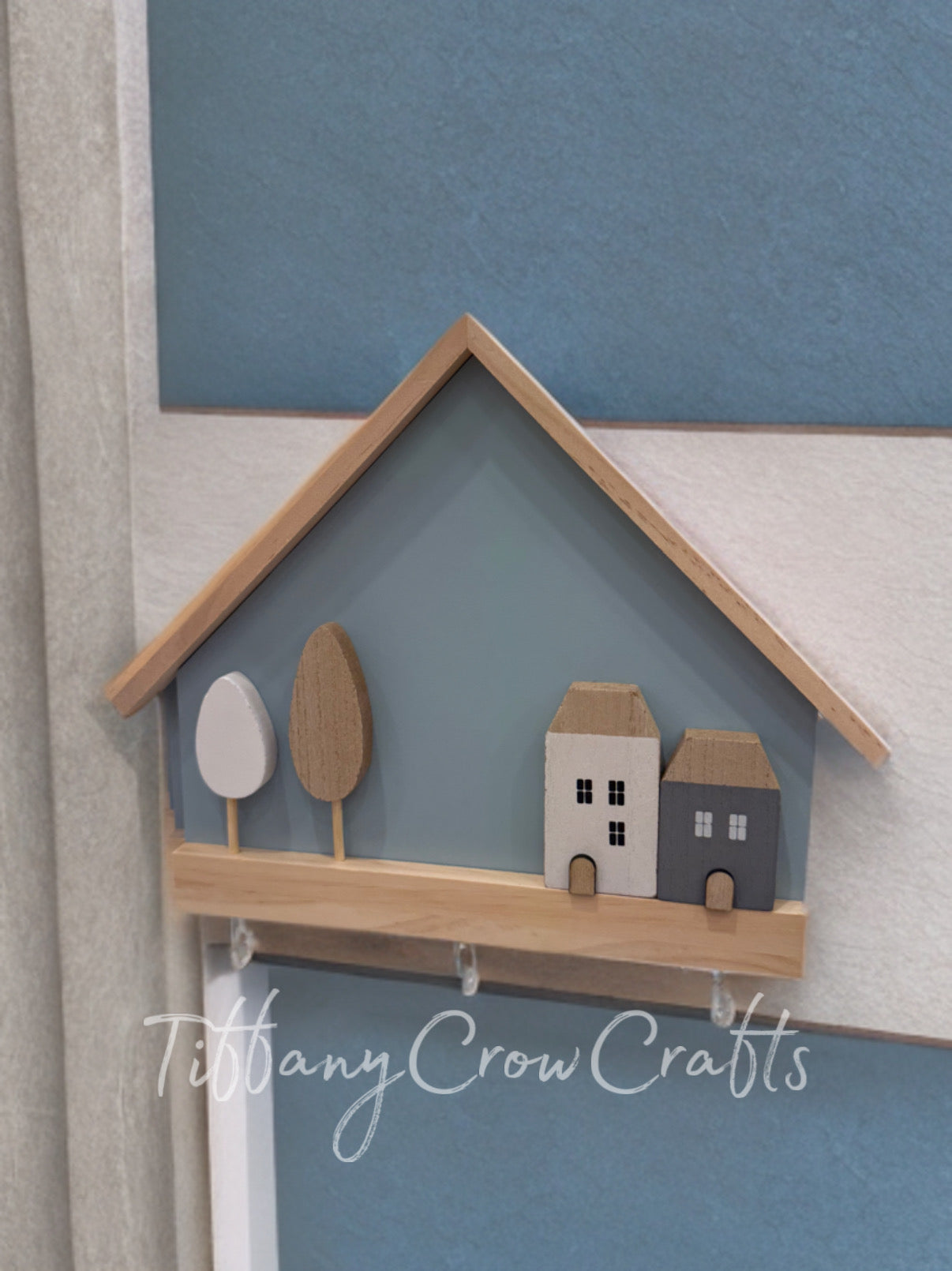 COZY NORDIC HOUSE WALL KEY HOLDER | MINIMALIST HOME STORAGE DÉCOR