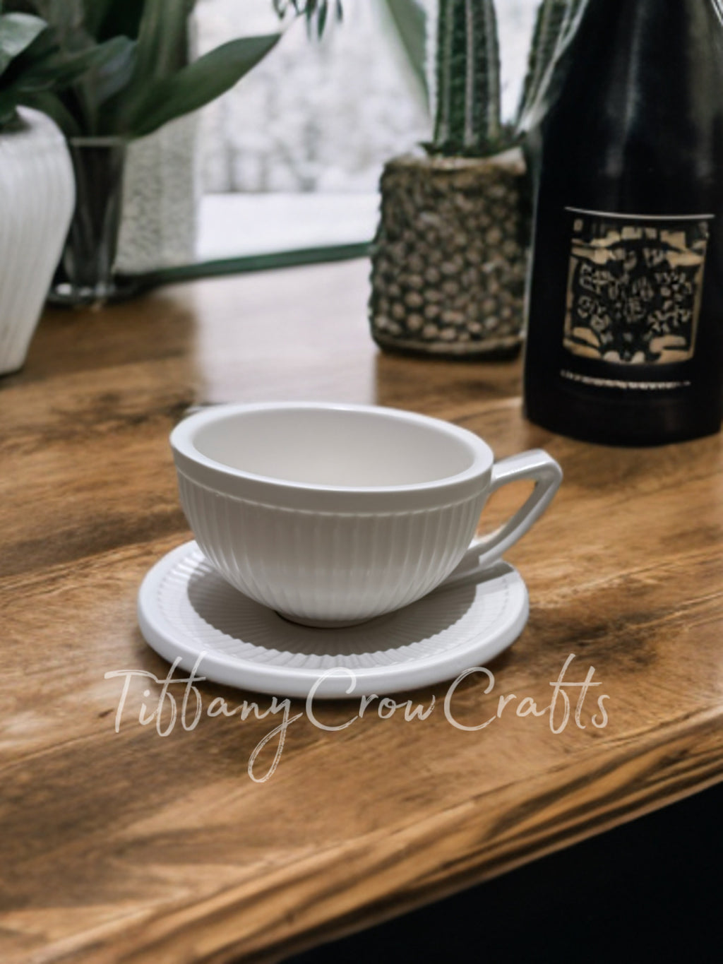 MODERN MINIMALIST CUP & SAUCER