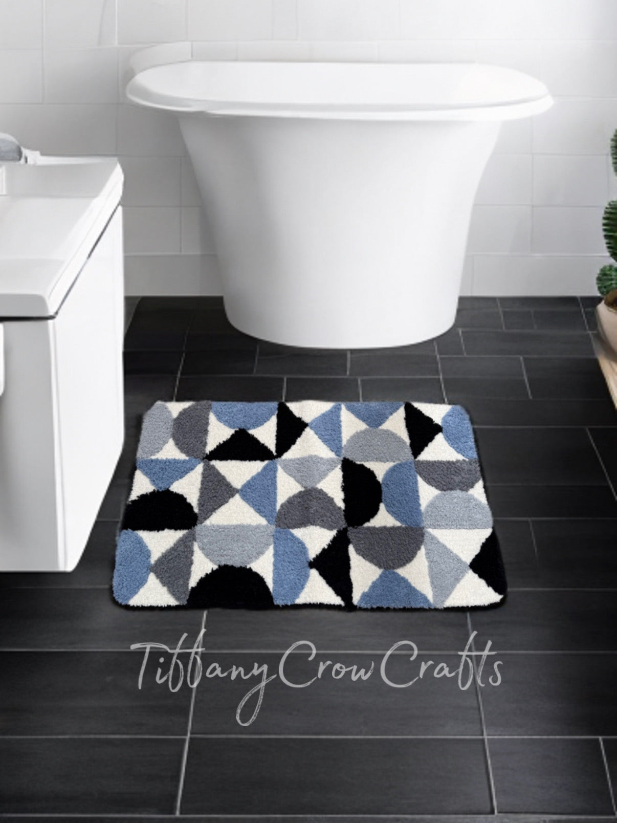 MODERN GEOMETRIC BATHROOM RUG