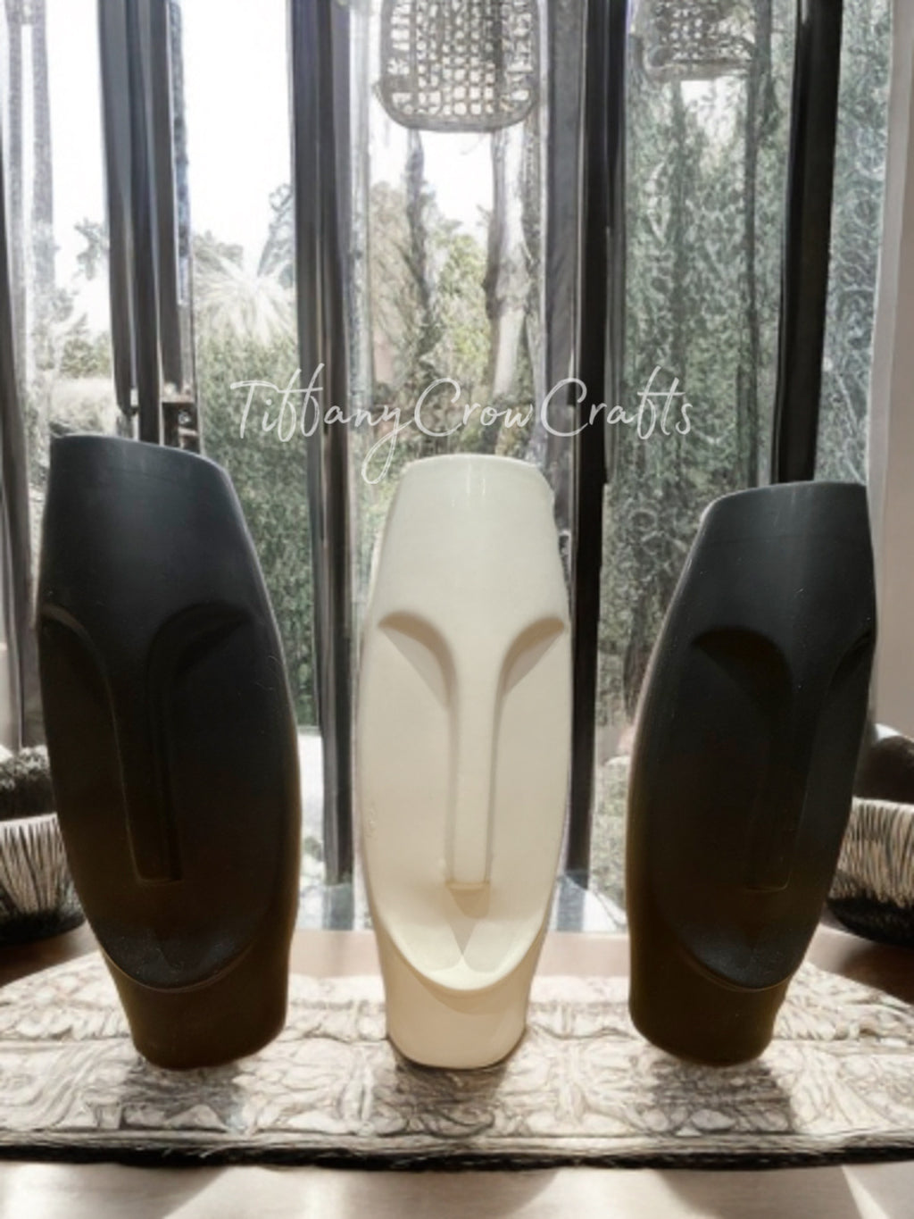 INSPIRED MATTE FACE VASE