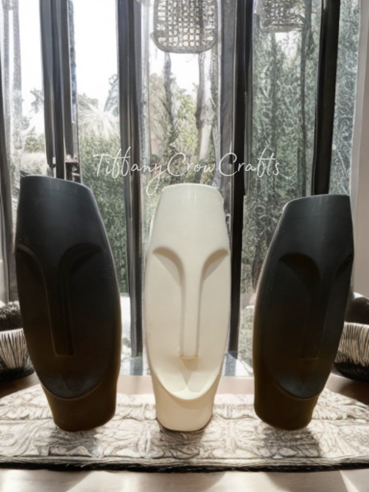INSPIRED MATTE FACE VASE