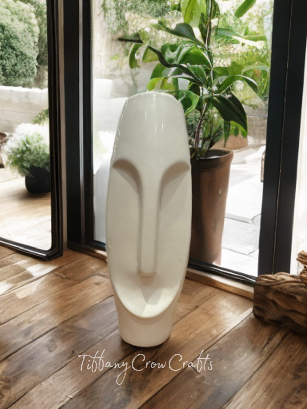 INSPIRED MATTE FACE VASE