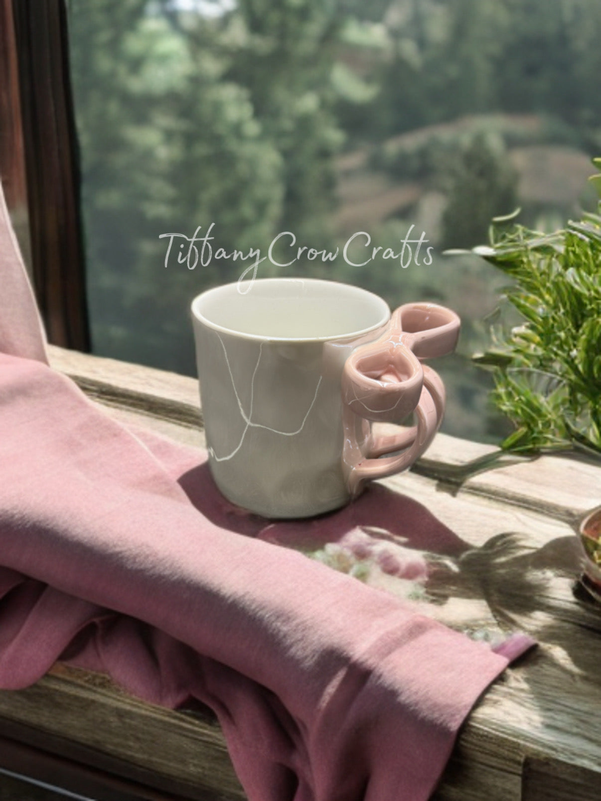 IRIDESCENT BOW MUG: PEARLESCENT MORNING GLOW