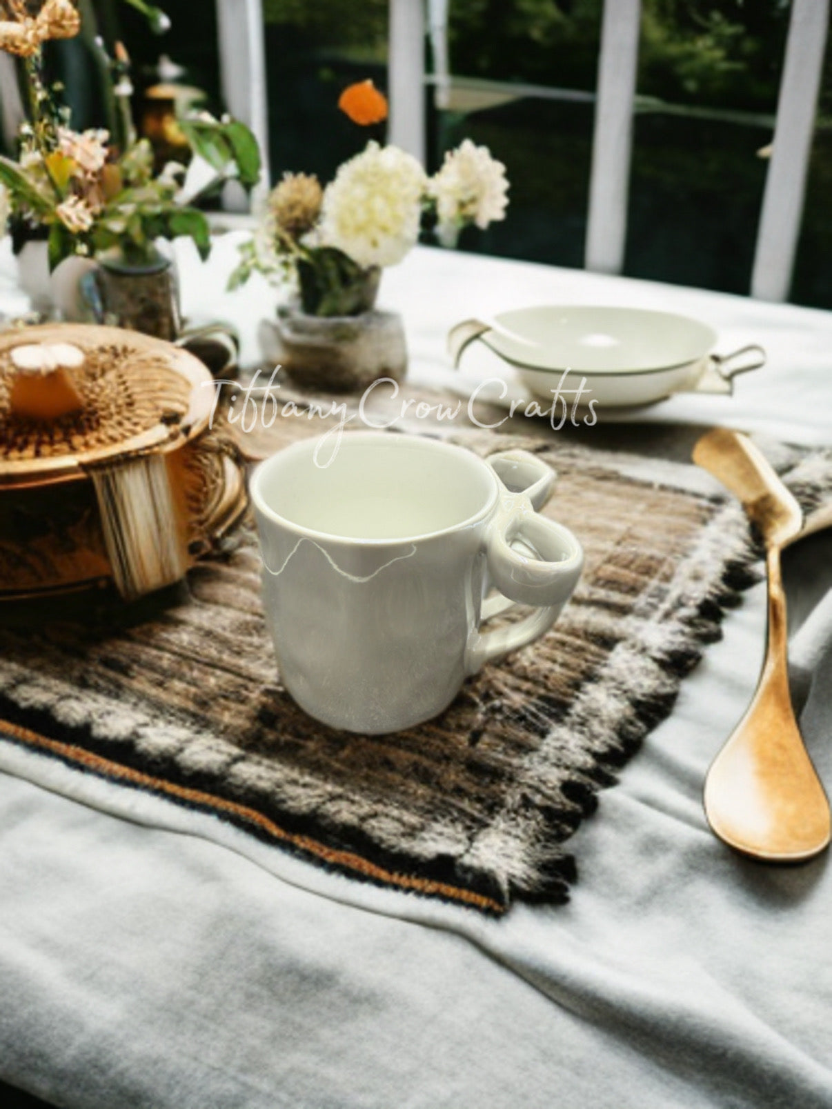 IRIDESCENT BOW MUG: PEARLESCENT MORNING GLOW